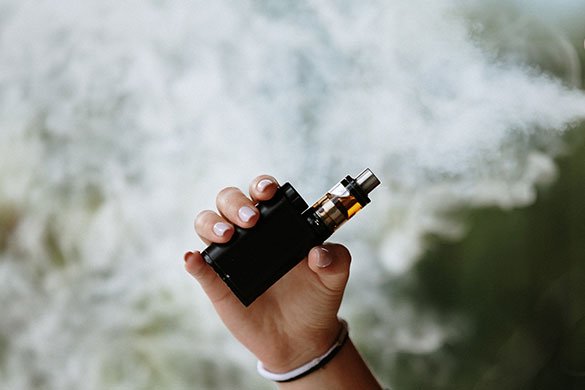 Which One is Better: Cigarette or Tobacco Flavor Vape?
